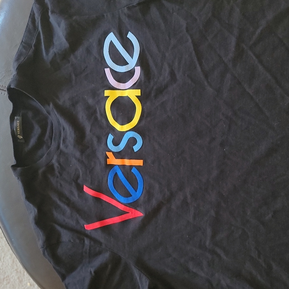Versace t.shirt 100% Authentic